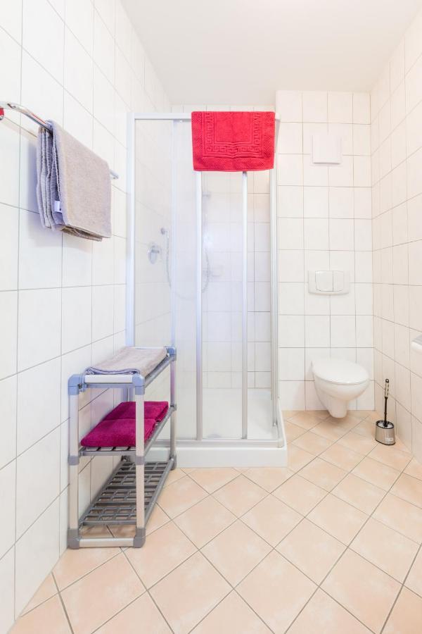 Avenzio Apartment *
